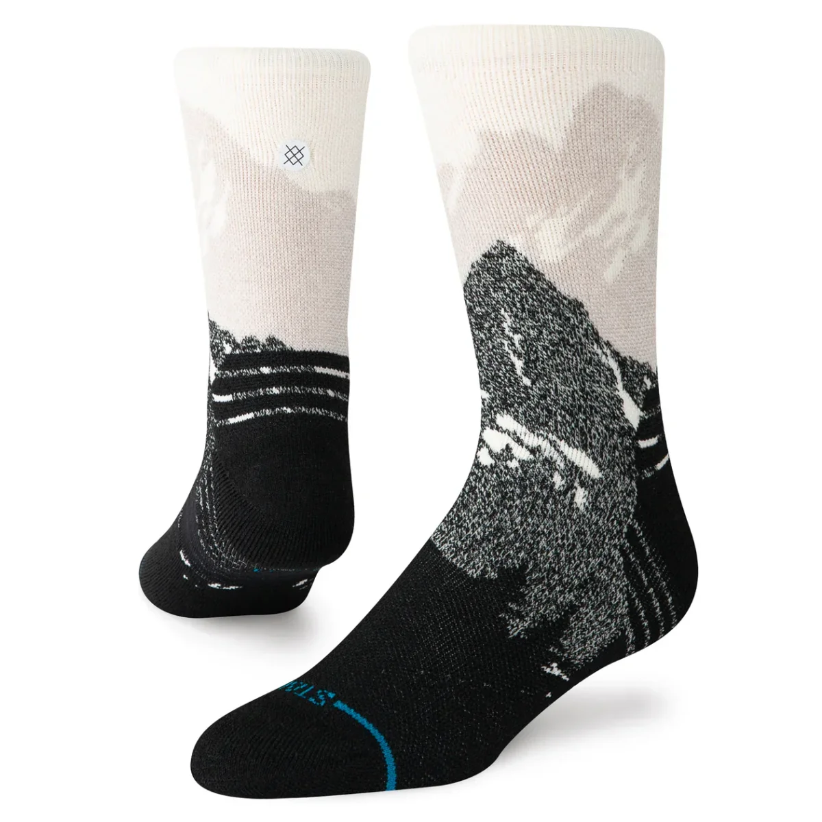 OUT OF RANGE HIKE CREW